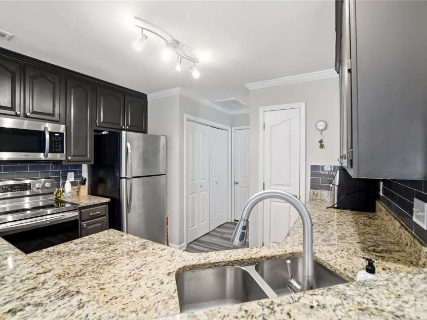 8729 Fox Chase Lane, Charlotte, NC 28269.  MLS# CAR4349672, YatesRealty ID 8448. 