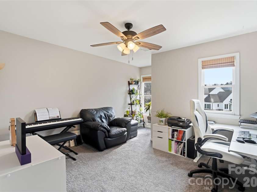 8729 Fox Chase Lane, Charlotte, NC 28269.  MLS# CAR4349672, YatesRealty ID 8448. 