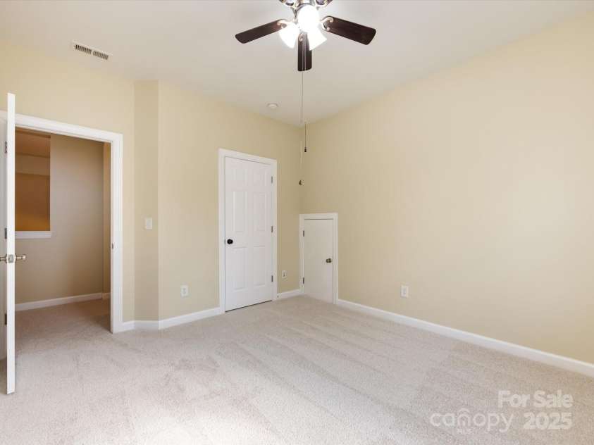 8830 Beaver Creek Drive, Charlotte, NC 28269.  MLS# CAR4233307, YatesRealty ID 8449. 