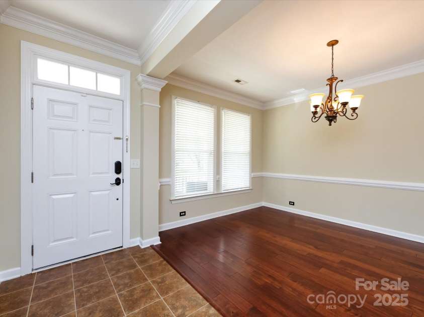 8830 Beaver Creek Drive, Charlotte, NC 28269.  MLS# CAR4233307, YatesRealty ID 8449. Entry