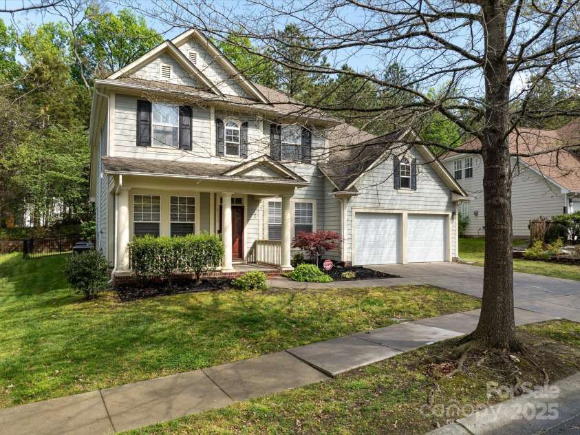 8830 Beaver Creek Drive, Charlotte, NC 28269.  MLS# CAR4233307, YatesRealty ID 8449. Exterior