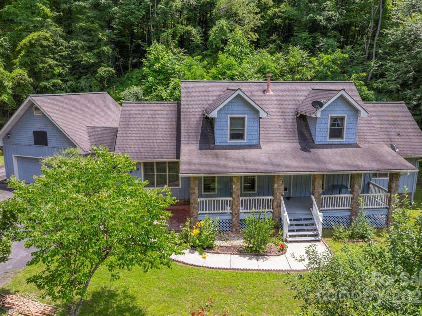 98 Choga Ridge, Whittier, NC 28789.  MLS# CAR4270600, YatesRealty ID 845. 