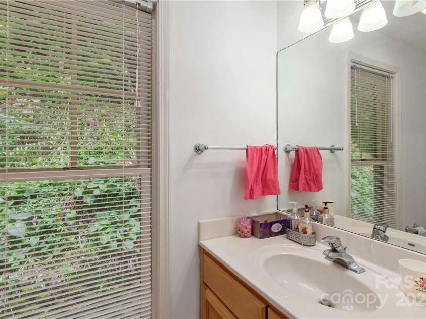 98 Choga Ridge, Whittier, NC 28789.  MLS# CAR4270600, YatesRealty ID 845. 