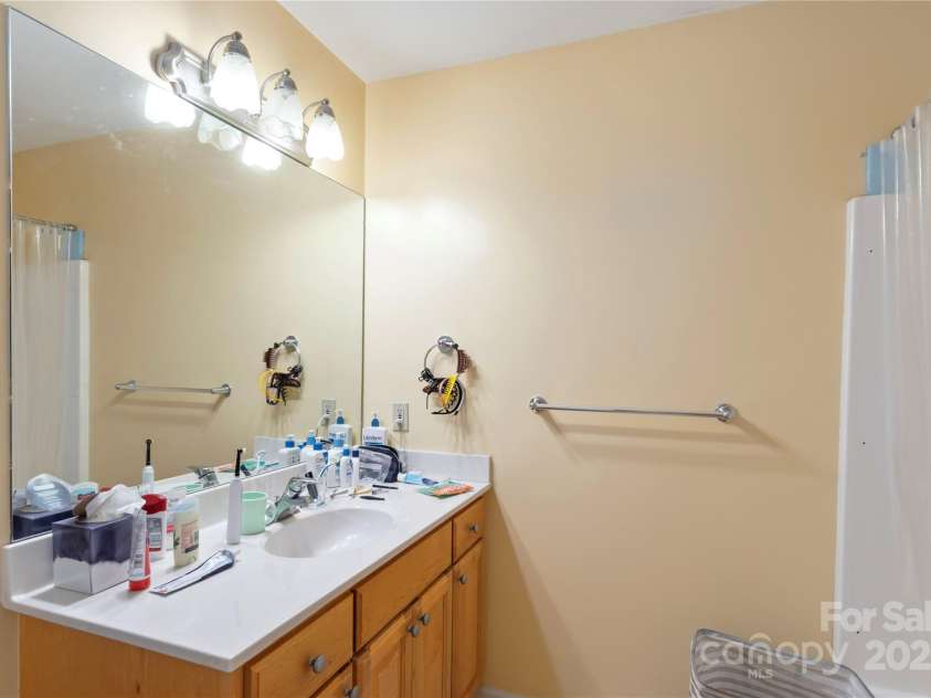 98 Choga Ridge, Whittier, NC 28789.  MLS# CAR4270600, YatesRealty ID 845. 