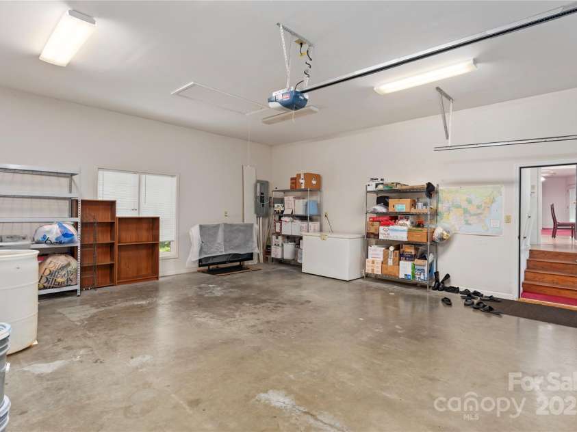 98 Choga Ridge, Whittier, NC 28789.  MLS# CAR4270600, YatesRealty ID 845. 