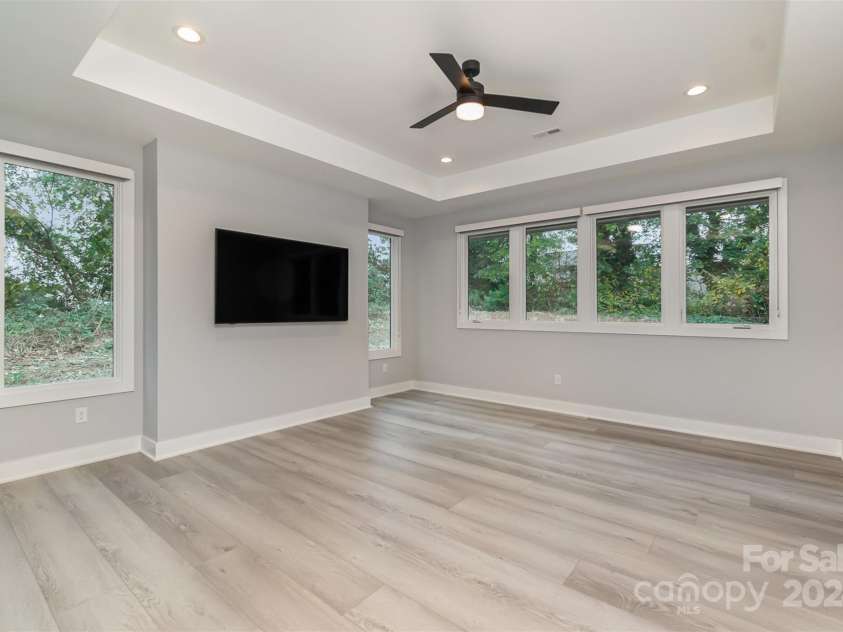21205 Olde Quarry Lane, Cornelius, NC 28031.  MLS# CAR4198021, YatesRealty ID 8450. Upstairs loft area.