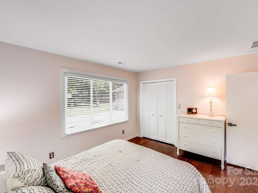 3619 Chilham Place, Charlotte, NC 28226.  MLS# CAR4248785, YatesRealty ID 8452. 