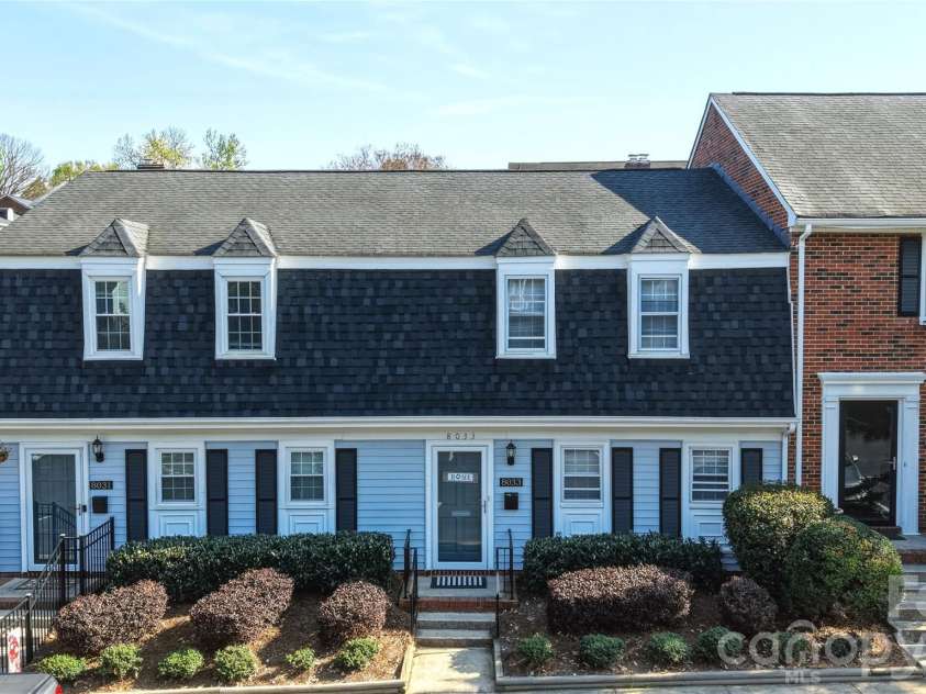 8033 Regent Park Lane, Charlotte, NC 28210.  MLS# CAR4359200, YatesRealty ID 8452. 