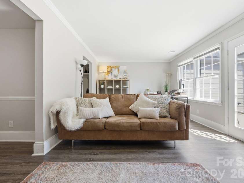 8033 Regent Park Lane, Charlotte, NC 28210.  MLS# CAR4359200, YatesRealty ID 8452. 