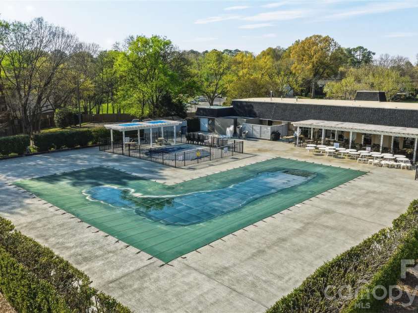 8033 Regent Park Lane, Charlotte, NC 28210.  MLS# CAR4359200, YatesRealty ID 8452. 