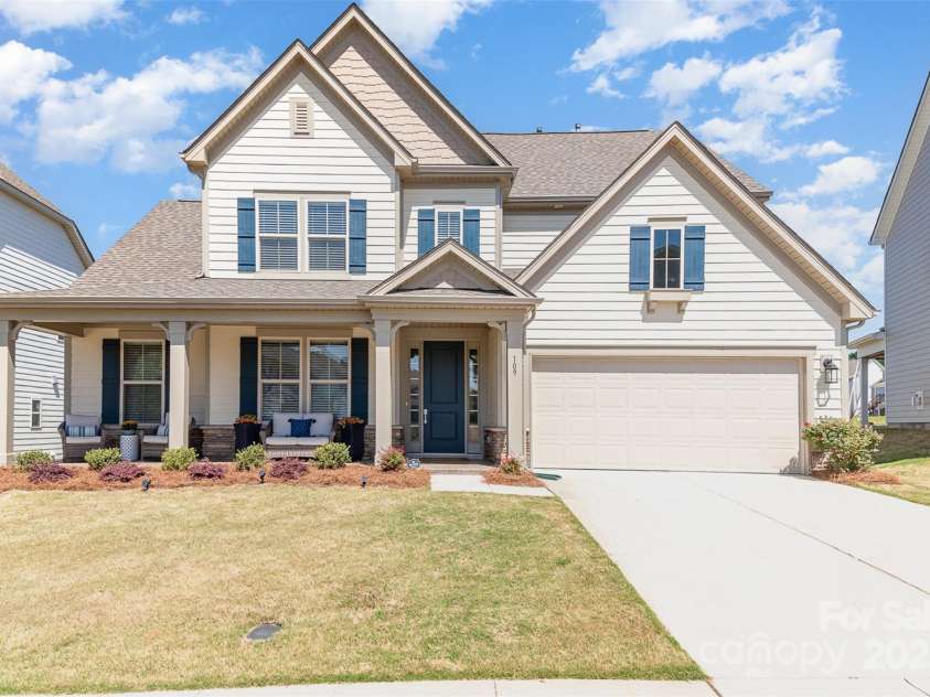 109 Crossvine Drive, Mooresville, NC 28117.  MLS# CAR4246209, YatesRealty ID 8453. 