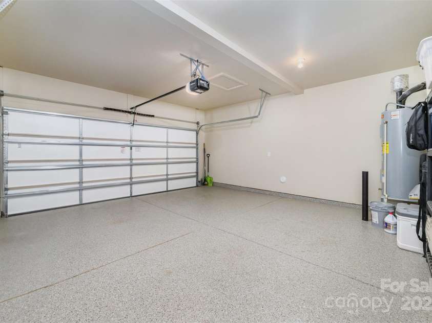 109 Crossvine Drive, Mooresville, NC 28117.  MLS# CAR4246209, YatesRealty ID 8453. 