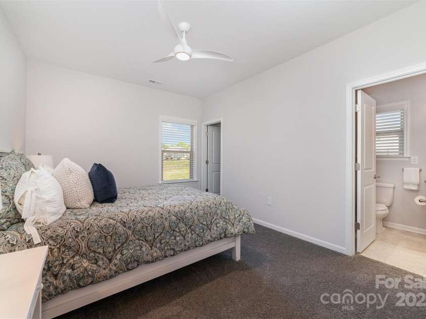109 Crossvine Drive, Mooresville, NC 28117.  MLS# CAR4246209, YatesRealty ID 8453. 