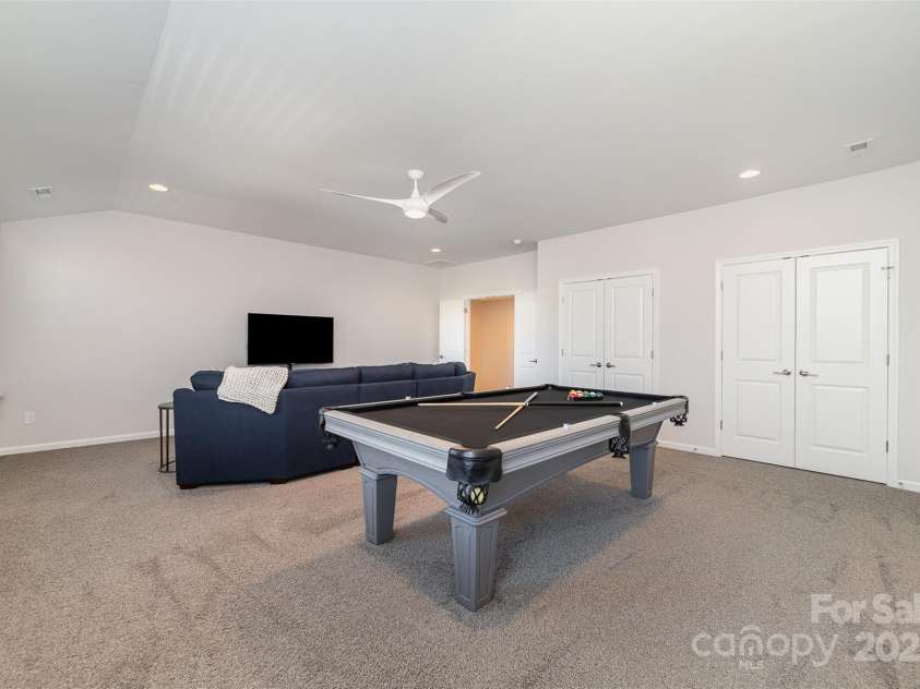 109 Crossvine Drive, Mooresville, NC 28117.  MLS# CAR4246209, YatesRealty ID 8453. 