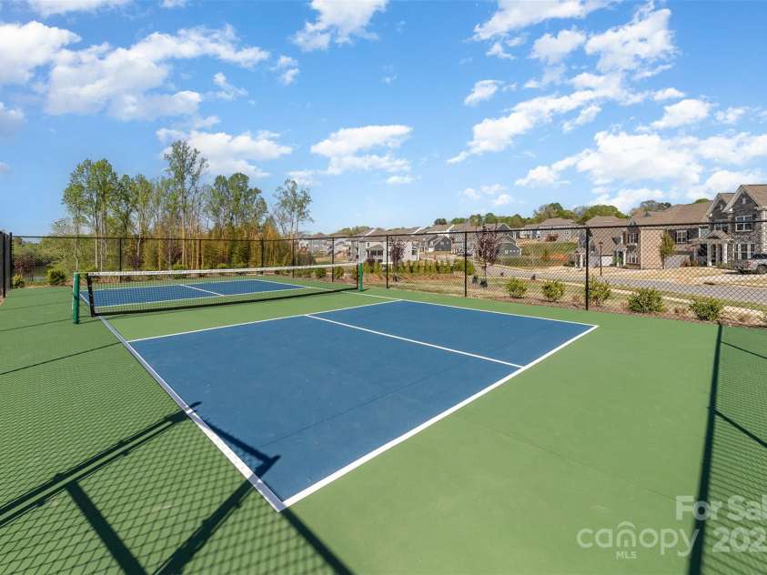 109 Crossvine Drive, Mooresville, NC 28117.  MLS# CAR4246209, YatesRealty ID 8453. 