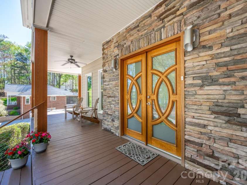 345 Beaten Path Road, Mooresville, NC 28117.  MLS# CAR4363250, YatesRealty ID 8454. 