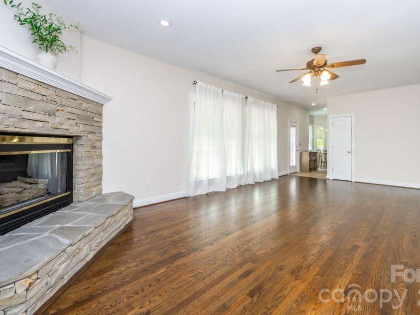 345 Beaten Path Road, Mooresville, NC 28117.  MLS# CAR4363250, YatesRealty ID 8454. 