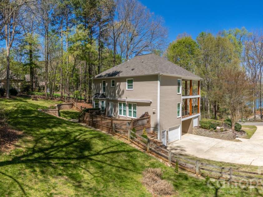 345 Beaten Path Road, Mooresville, NC 28117.  MLS# CAR4363250, YatesRealty ID 8454. 
