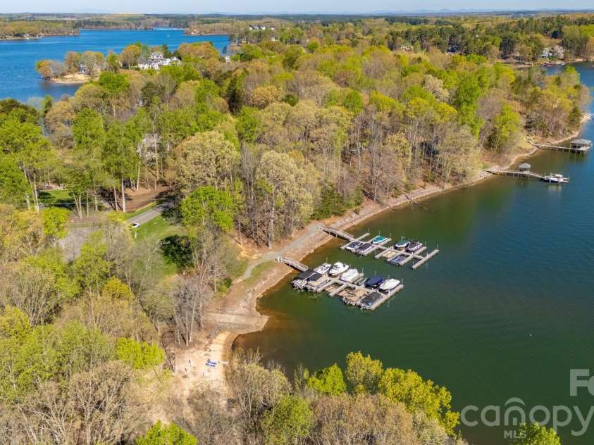 345 Beaten Path Road, Mooresville, NC 28117.  MLS# CAR4363250, YatesRealty ID 8454. 