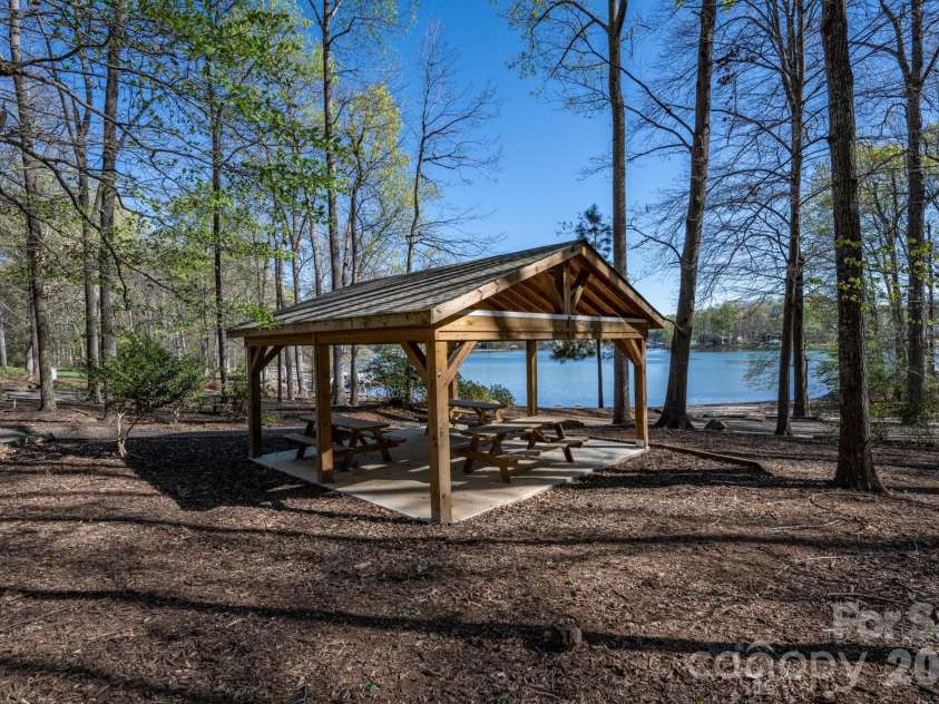345 Beaten Path Road, Mooresville, NC 28117.  MLS# CAR4363250, YatesRealty ID 8454. 