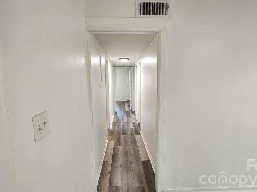 133 Orchard Trace Lane, Charlotte, NC 28213.  MLS# CAR4364475, YatesRealty ID 8455. 