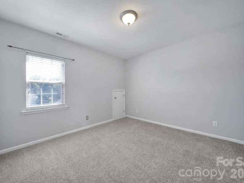 115 Lamplighter Lane, Mooresville, NC 28115.  MLS# CAR4351586, YatesRealty ID 8456. Bedroom