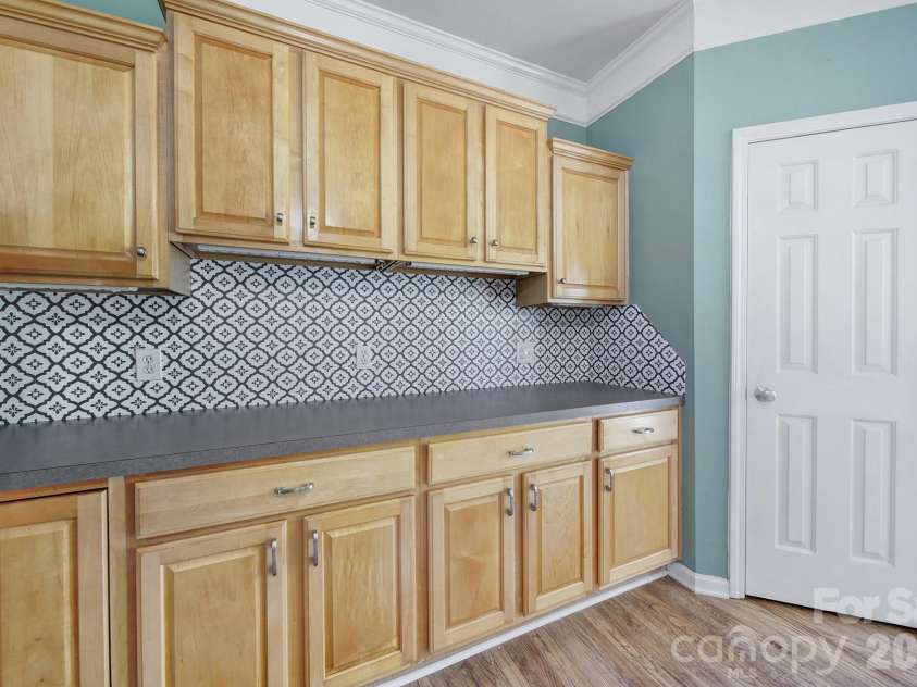 115 Lamplighter Lane, Mooresville, NC 28115.  MLS# CAR4351586, YatesRealty ID 8456. Kitchen
