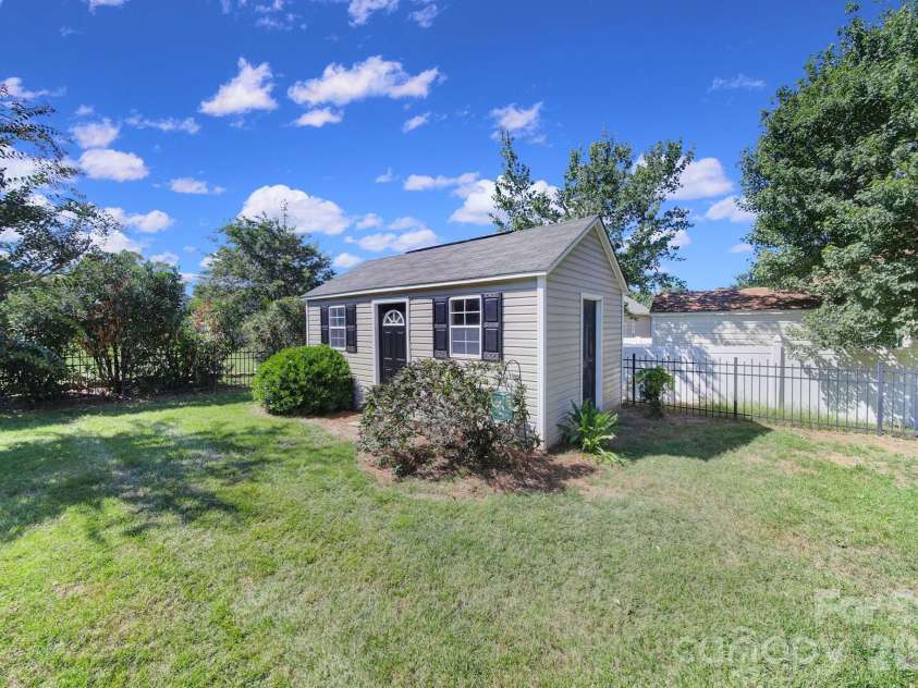 115 Lamplighter Lane, Mooresville, NC 28115.  MLS# CAR4351586, YatesRealty ID 8456. Shed