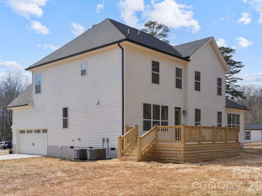 6024 Lake Road, Mint Hill, NC 28227.  MLS# CAR4365277, YatesRealty ID 8457. 