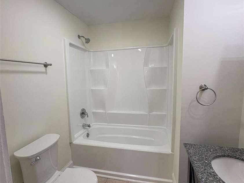 238 Coxe Avenue, Charlotte, NC 28208.  MLS# CAR4215769, YatesRealty ID 8458. 