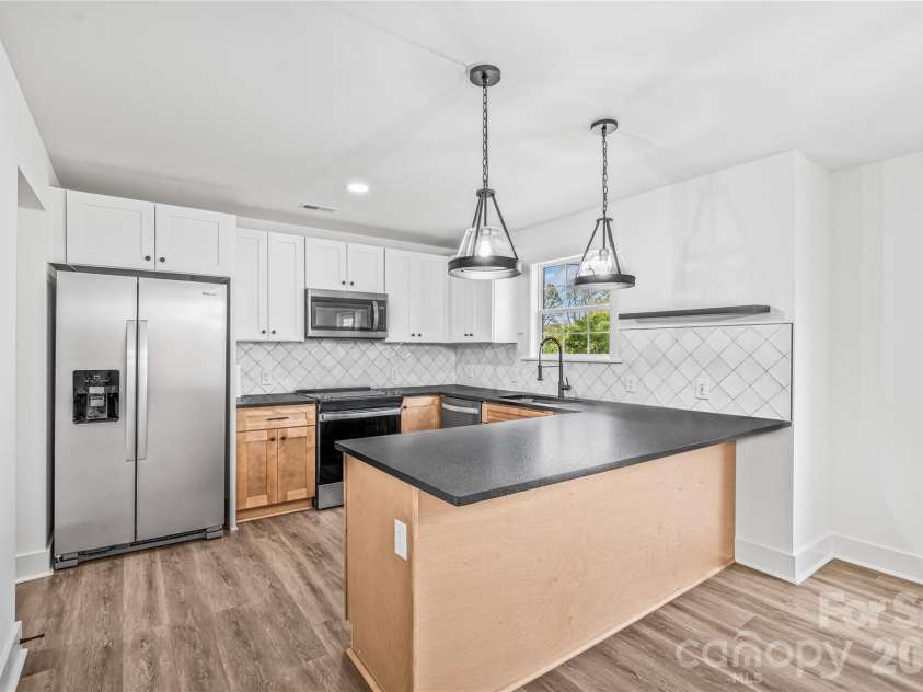 122 Morrison Flats Road, Statesville, NC 28625.  MLS# CAR4363713, YatesRealty ID 8459. 