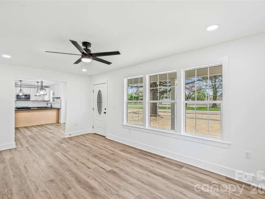 122 Morrison Flats Road, Statesville, NC 28625.  MLS# CAR4363713, YatesRealty ID 8459. 