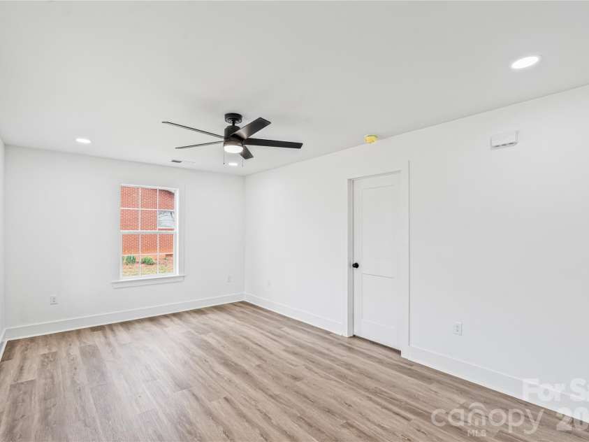 122 Morrison Flats Road, Statesville, NC 28625.  MLS# CAR4363713, YatesRealty ID 8459. 