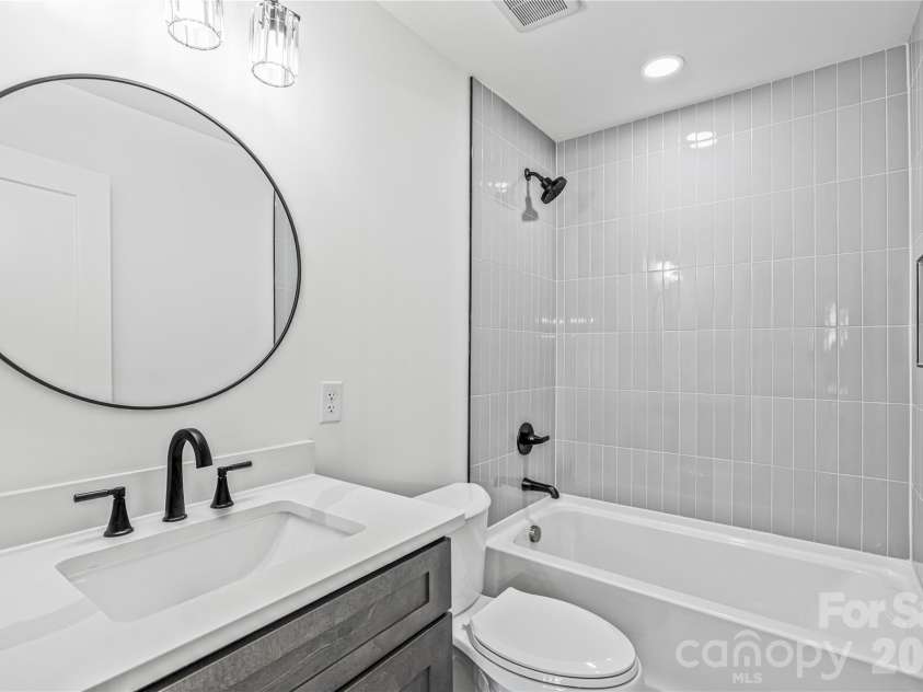 122 Morrison Flats Road, Statesville, NC 28625.  MLS# CAR4363713, YatesRealty ID 8459. 