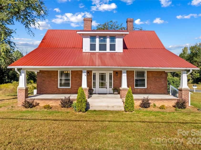 1675 Main Street, China Grove, NC 28023.  MLS# CAR4314246, YatesRealty ID 846. 