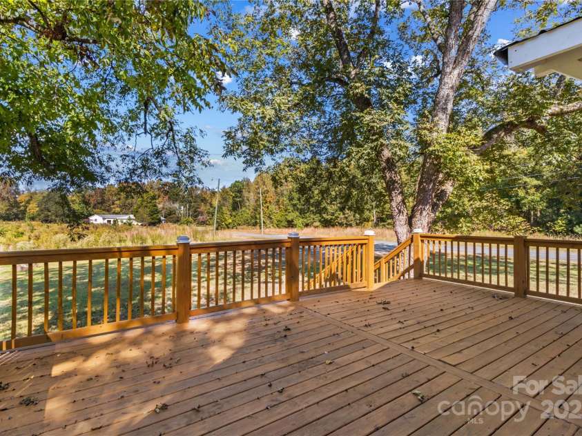 1675 Main Street, China Grove, NC 28023.  MLS# CAR4314246, YatesRealty ID 846. 