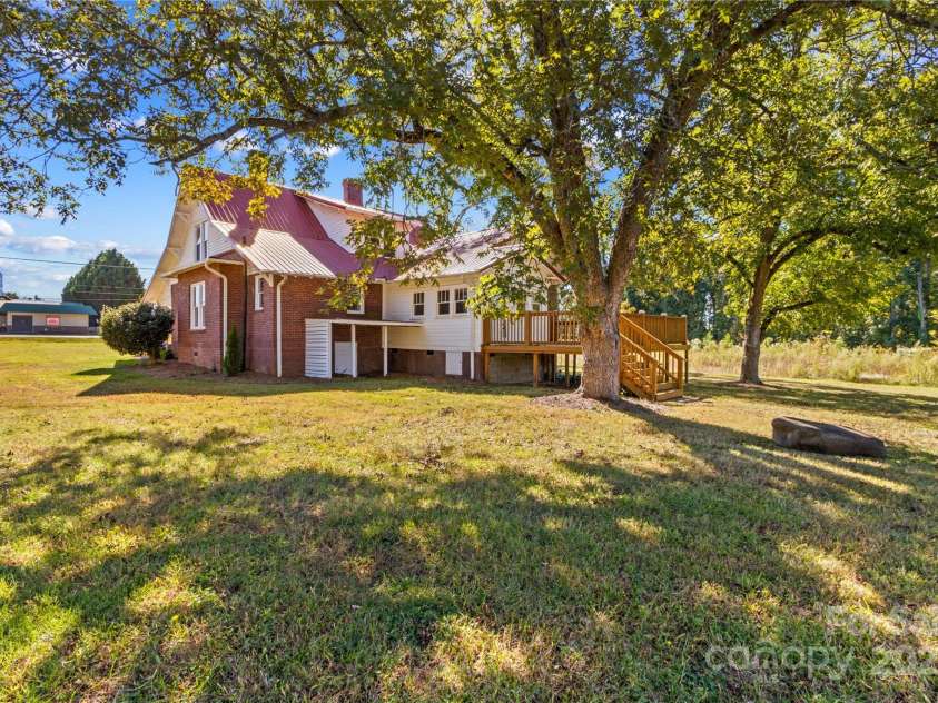 1675 Main Street, China Grove, NC 28023.  MLS# CAR4314246, YatesRealty ID 846. 