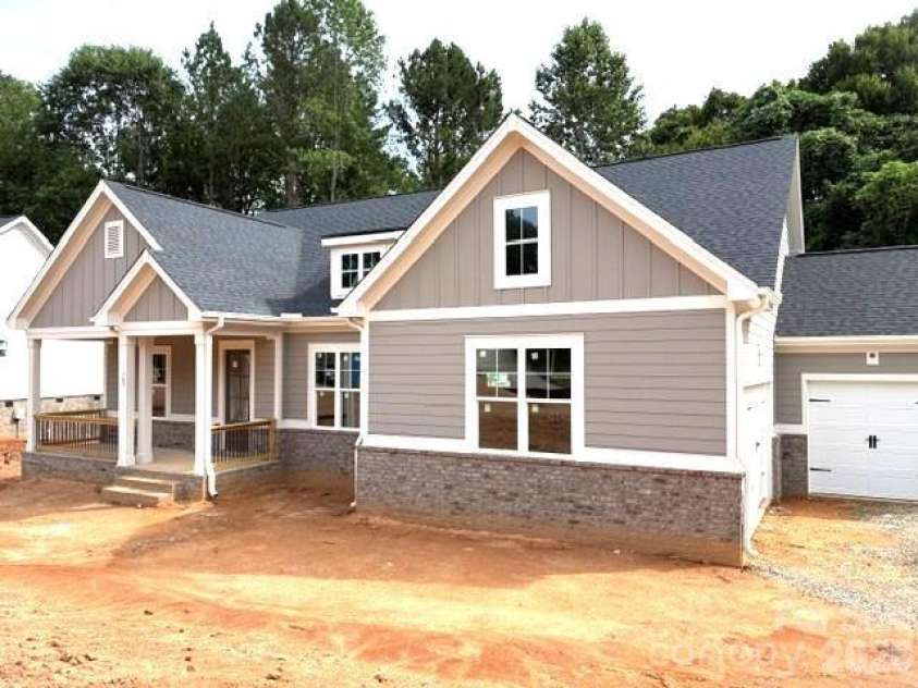 183 Chaska Loop, Troutman, NC 28166.  MLS# CAR4364790, YatesRealty ID 8461. 