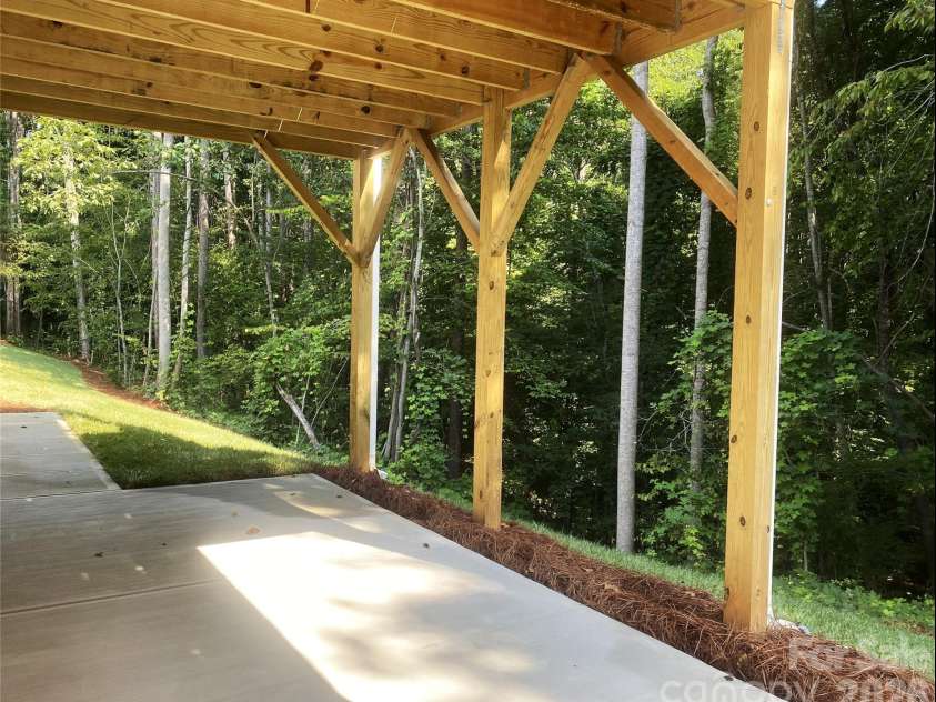183 Chaska Loop, Troutman, NC 28166.  MLS# CAR4364790, YatesRealty ID 8461. 