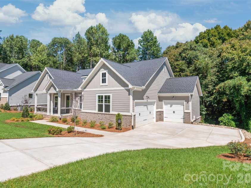 183 Chaska Loop, Troutman, NC 28166.  MLS# CAR4364790, YatesRealty ID 8461. 
