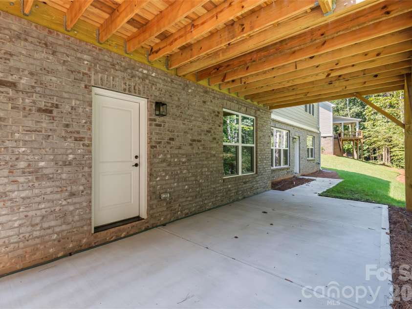 183 Chaska Loop, Troutman, NC 28166.  MLS# CAR4364790, YatesRealty ID 8461. 