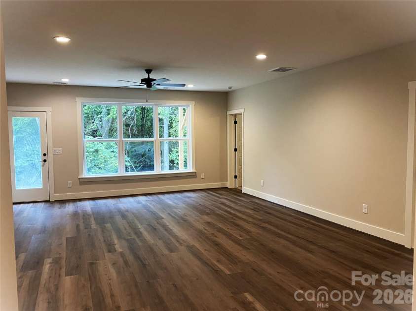 183 Chaska Loop, Troutman, NC 28166.  MLS# CAR4364790, YatesRealty ID 8461. Terrance Level Rec. Room