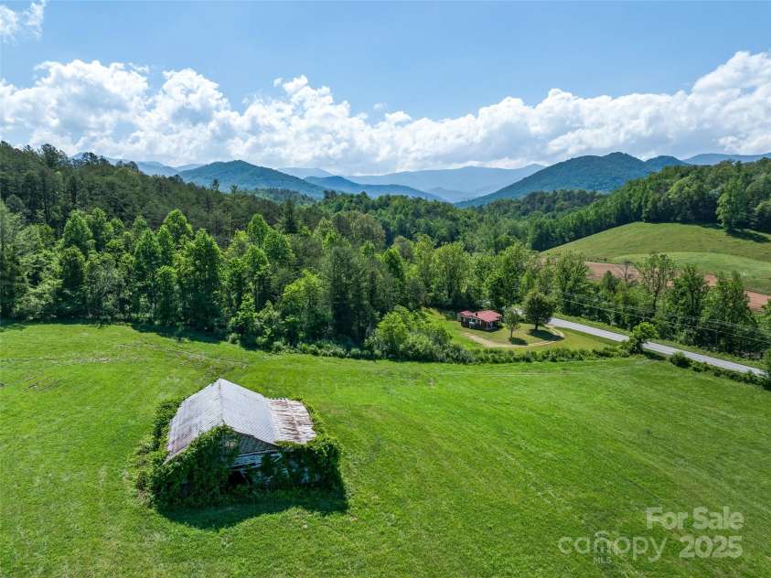 1384 Barnardsville Highway, Barnardsville, NC 28709.  MLS# CAR4251494, YatesRealty ID 8462. 