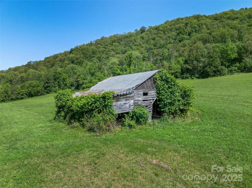 1384 Barnardsville Highway, Barnardsville, NC 28709.  MLS# CAR4251494, YatesRealty ID 8462. 