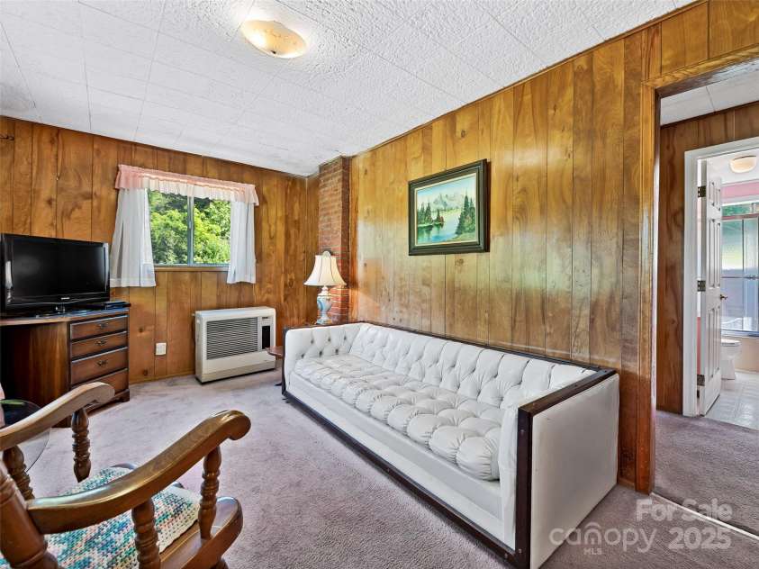 1384 Barnardsville Highway, Barnardsville, NC 28709.  MLS# CAR4251494, YatesRealty ID 8462. 