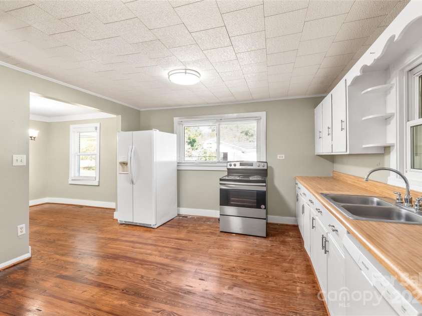 1914 John Moore Road, Monroe, NC 28110.  MLS# CAR4312532, YatesRealty ID 8463. 