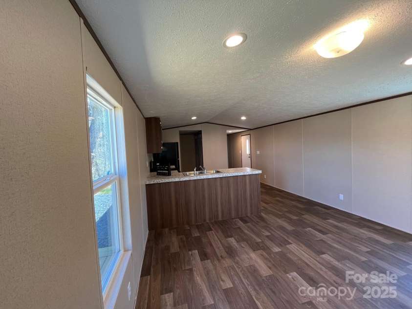 29 Francis Street, Marion, NC 28752.  MLS# CAR4232166, YatesRealty ID 8464. 