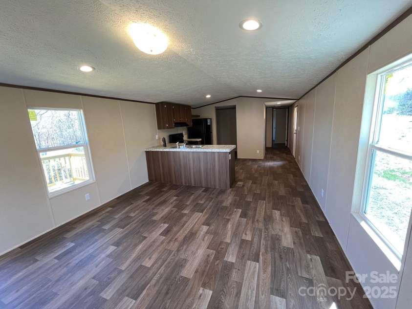 29 Francis Street, Marion, NC 28752.  MLS# CAR4232166, YatesRealty ID 8464. 