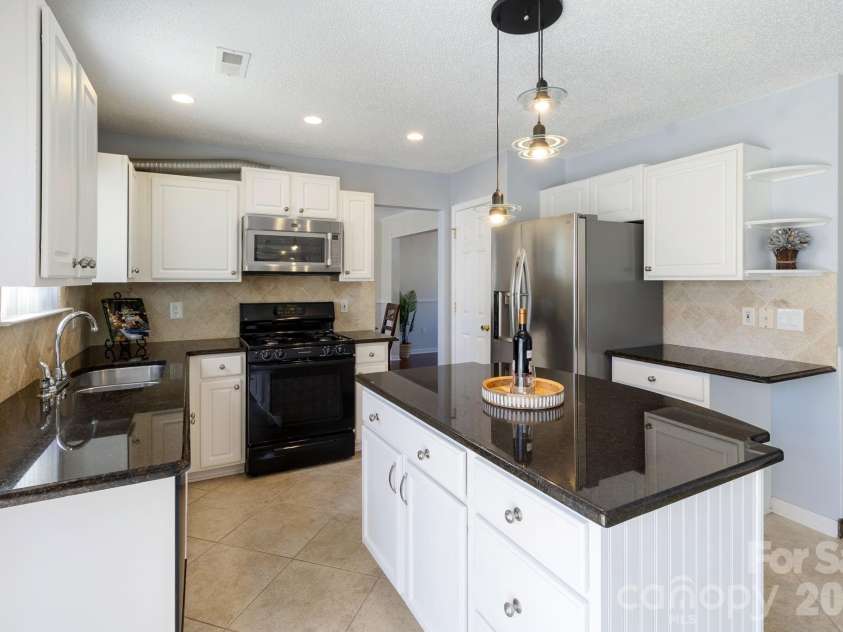 3310 Arbor Pointe Drive, Indian Trail, NC 28079.  MLS# CAR4351300, YatesRealty ID 8468. 
