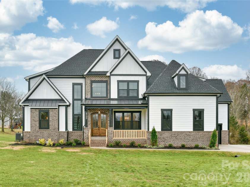 3874 Hickory Highway, Statesville, NC 28677.  MLS# CAR4314870, YatesRealty ID 847. 